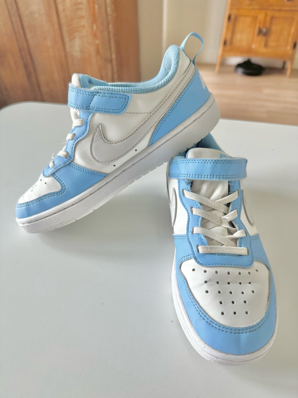 Nike Kids' Court Borough Low-Top Sneakers